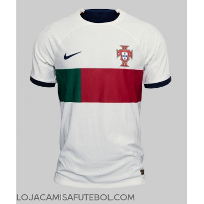 Camisa de Futebol Portugal Nuno Mendes #19 Equipamento Secundário Mundo 2022 Manga Curta